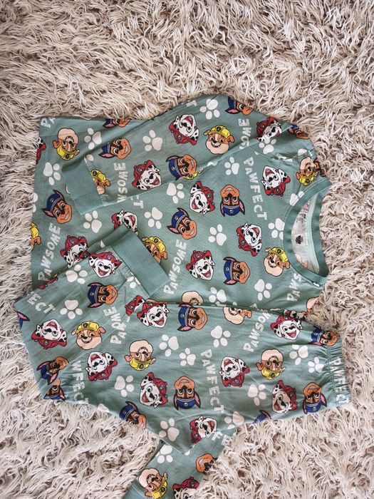 4 pijamale H&M 122/128