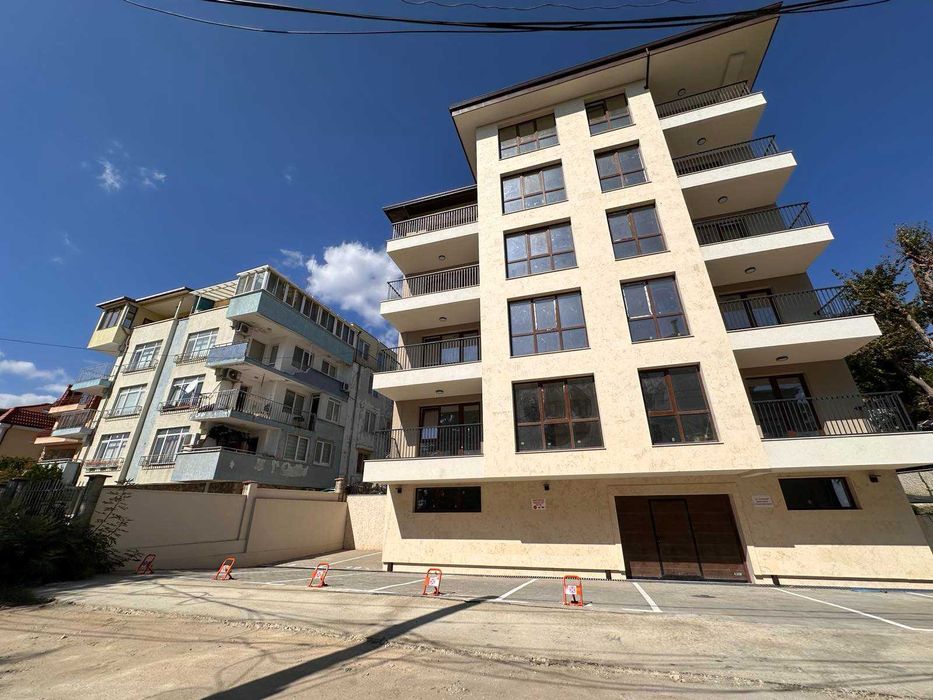 Продава се Тристаен апартамент в Варна, Бриз - 84 кв.м за 1306 €/кв.м - Снимка #13