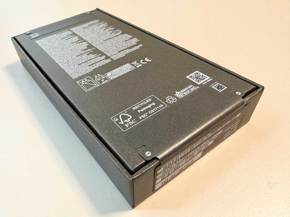 Samsung / Galaxy S25 FE 128 Gb / JetBlack / Navy / Sigilat