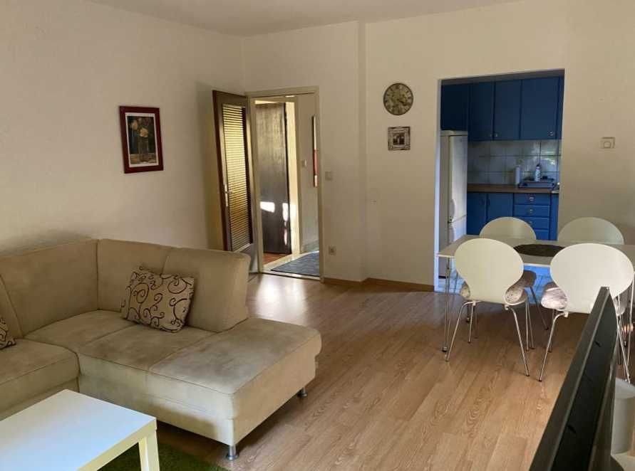 Дава се под наем Двустаен апартамент в Пловдив, Мараша - 55 кв.м за 188.7 € - Снимка #3