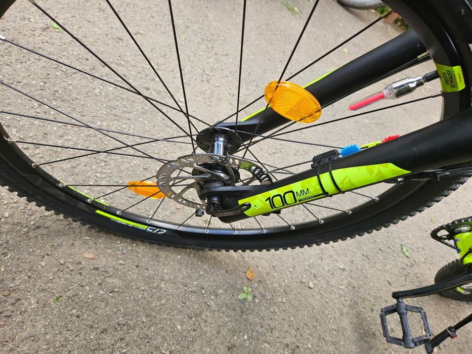 Bicicleta Rockrider ST 530 aproape noua