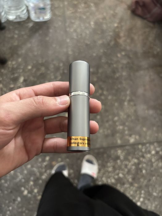 Продаю парфюм срочно