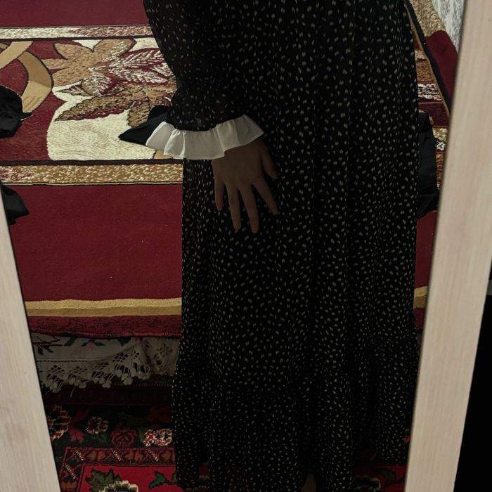 Стильное чёрное платье