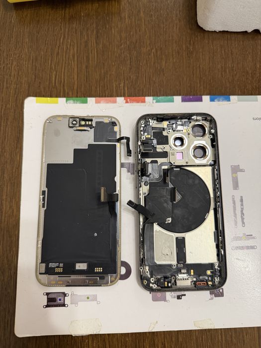 iPhone 15 Pro Natural Titanium на части цял не се продава