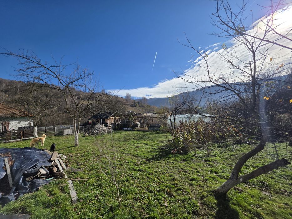 Vând casă cu teren Lupeni, HD.