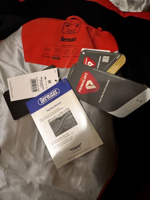 Geaca si pantaloni skii