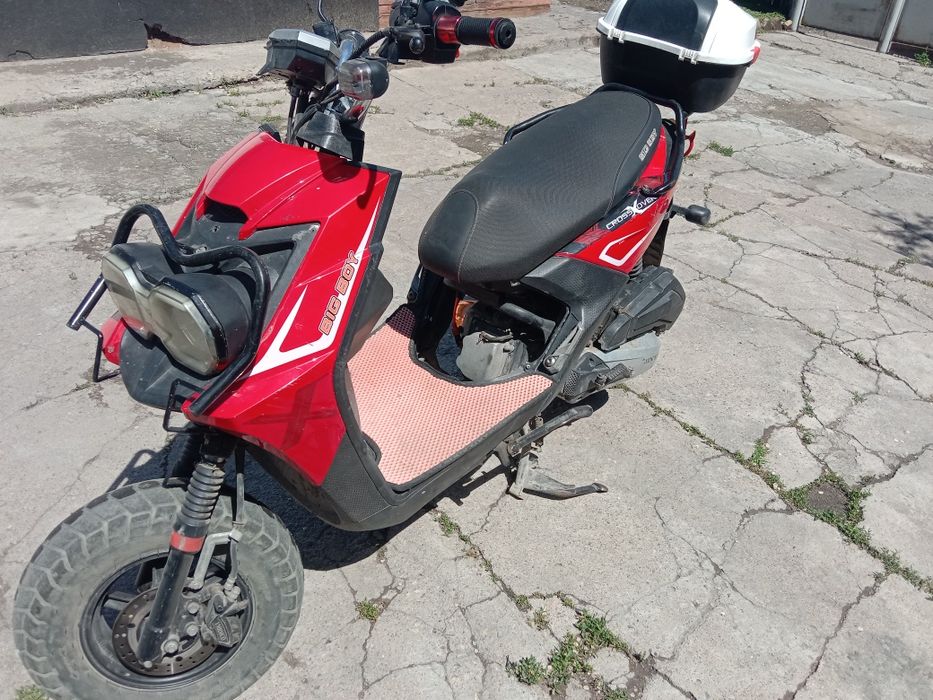 Продам мопед на полном ходду