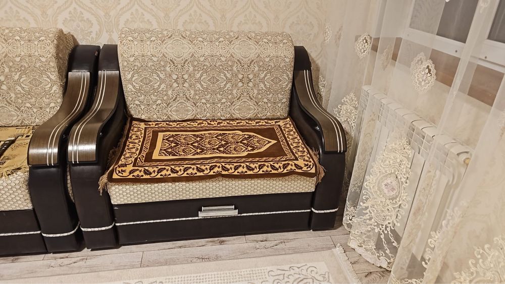 Продам диван с креслом