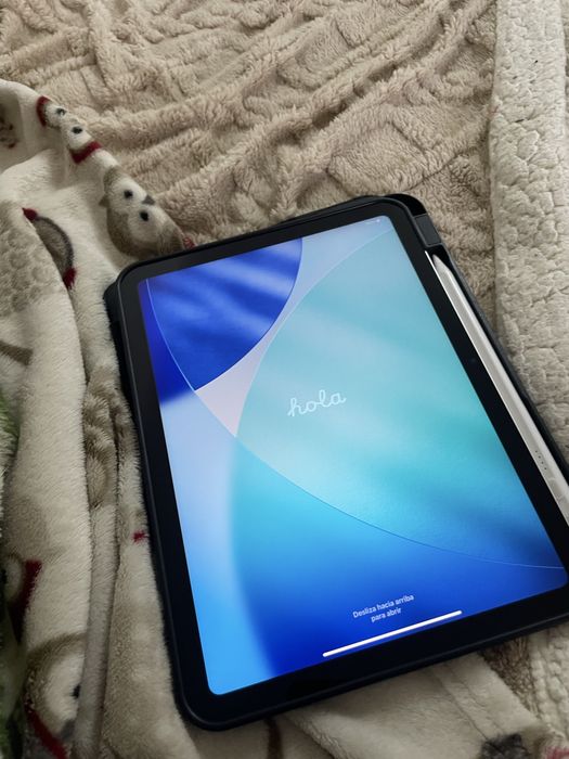 Apple ipad nou 10th generation + pix