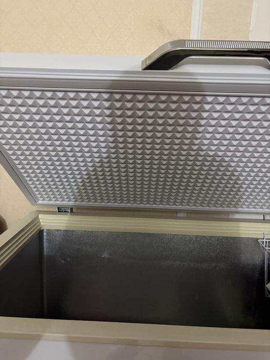 Морозильная ларь 330л