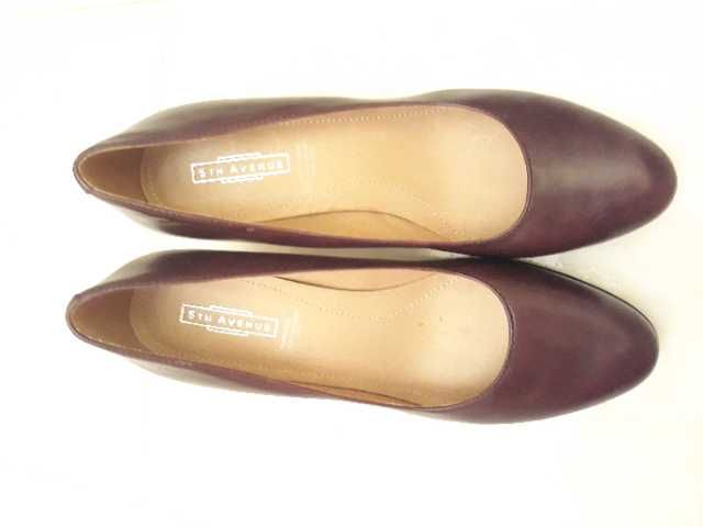 Pantofi noi din piele grena-maro, marimea 37, toc 7,5 cm