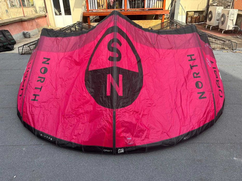 North Orbit 8m 2025 — кайт, Big Air, много добро състояние