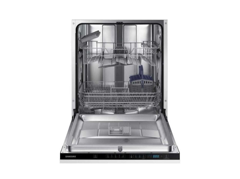 Посуда мойка Samsung DW60M5050BB