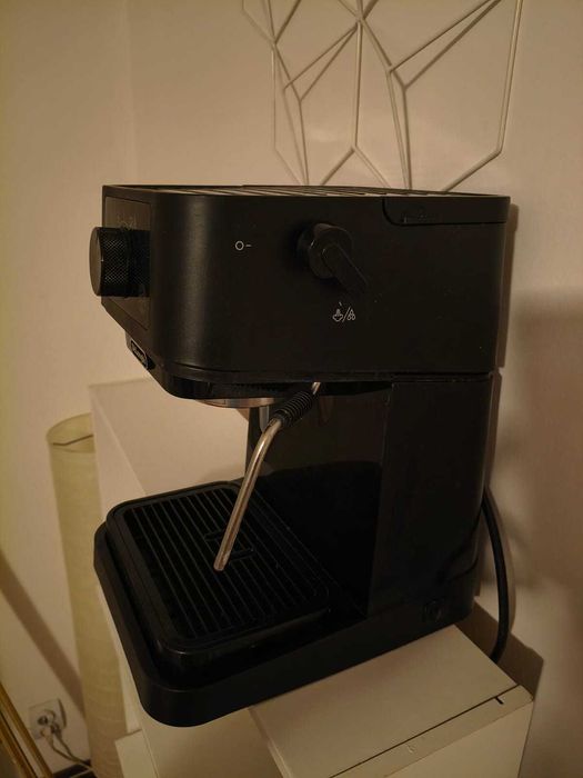 Espressor defect De Longhi Stilosa 1,1Wat,15 bari