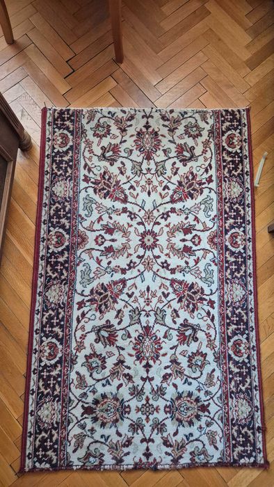 Килими пътеки много запазени