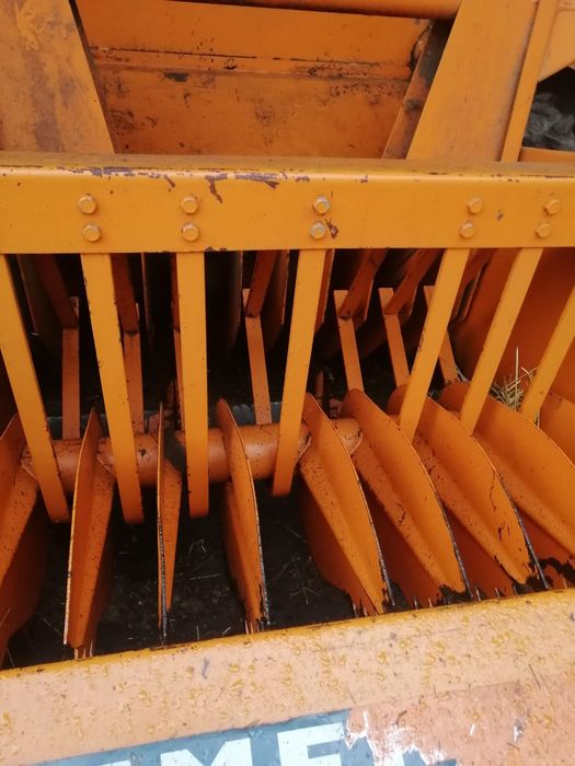 Vând balotera Someca 110