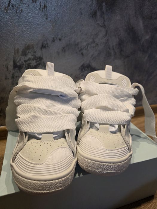 Vând Lanvin curb   42  White