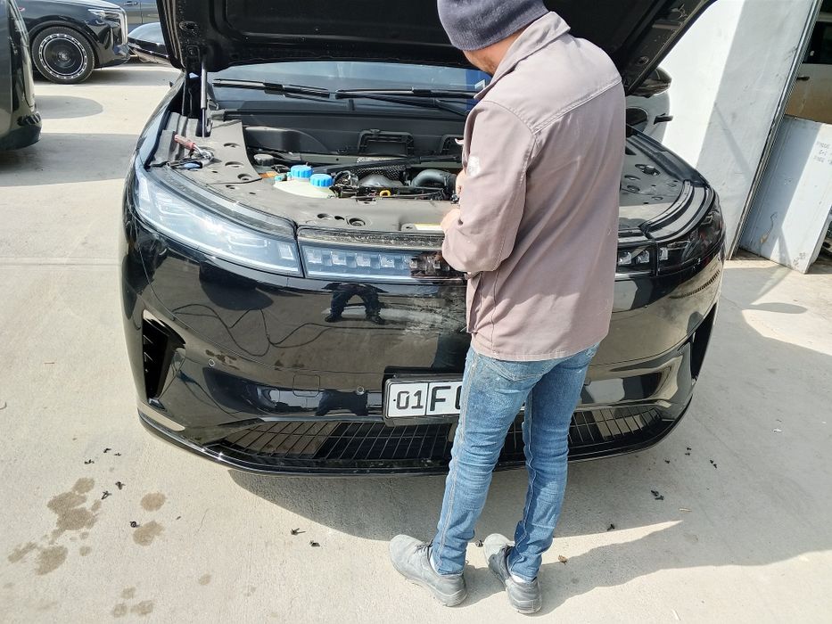 Jalyuzi Dongfeng EP 008 | Автоматический вентиляционный решетка	奕派008（