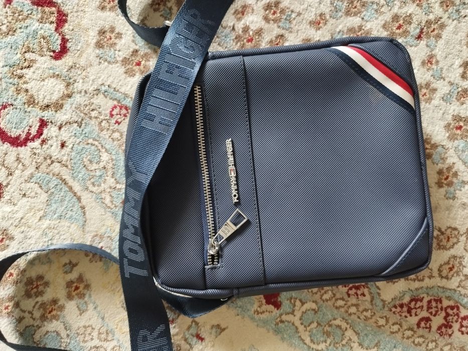 Продам барсетку новый почти не одевался