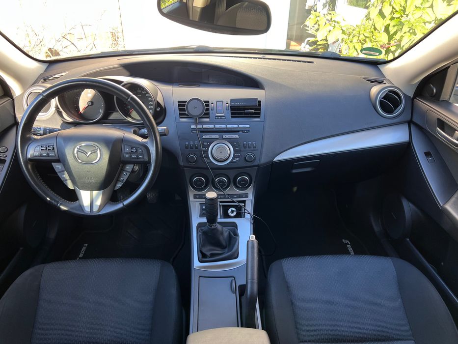 MAZDA 3 2010 — imagine 3