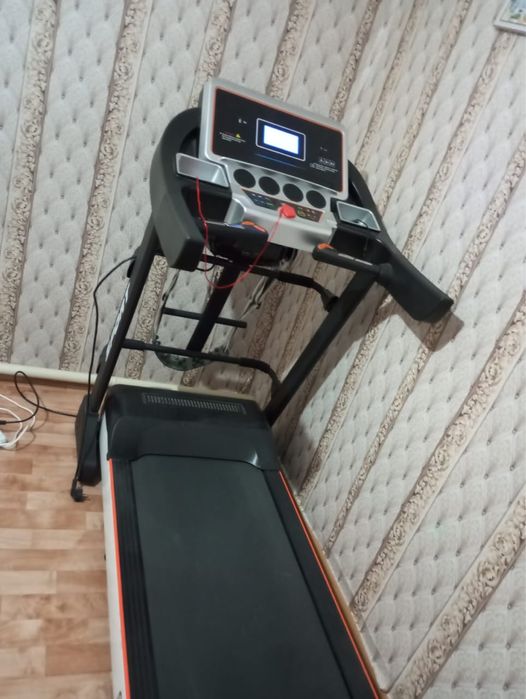 Продам беговую дорожку