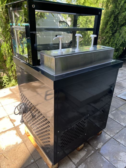 Топла витрина топла