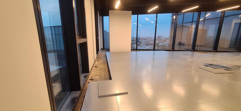 Монтаж фальшпола и ковровых покрытий  Полы под ключ Гарантия до 10 лет