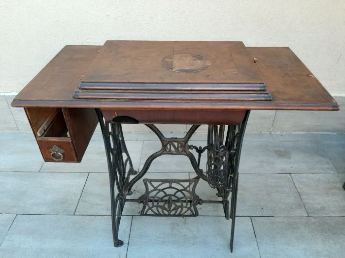 Masina de cusut marca Singer, functionala, fabricatie 1906