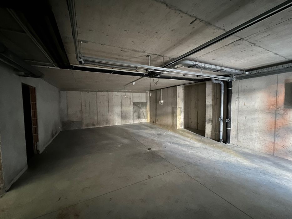 Продава се Къща в с. Лозен, Област София-град - 345 кв.м за 1740 €/кв.м - Снимка #4