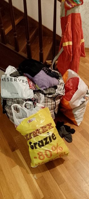 Отдаем вещи на девочку 7-12 лет