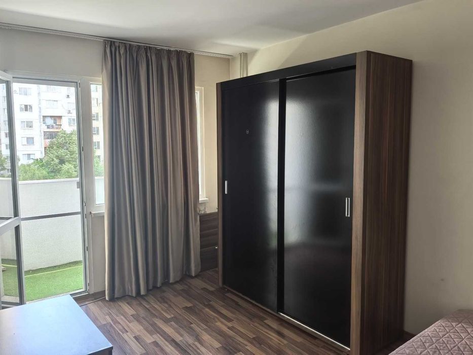 Продава се Тристаен апартамент в София, Люлин 9 - 86 кв.м за 2012 €/кв.м - Снимка #6