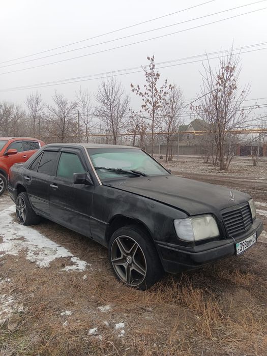 Продам или обменяю  машину с продажей не спешу