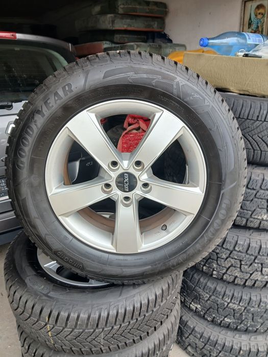 215/65/16 5x 114.3 Good Yaer Renault Dacia Hyundai