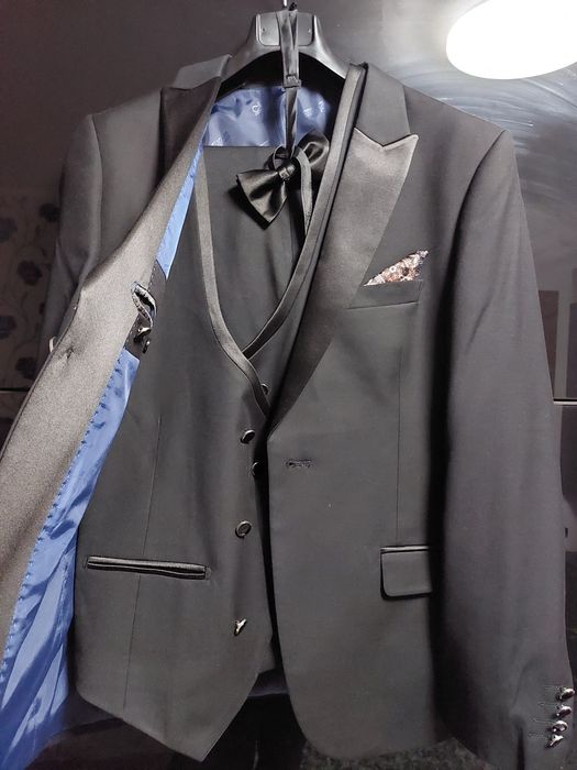 Vind costum ceremonie mire