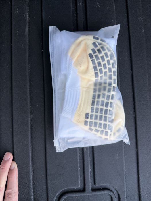 Носки+ обрезки , щитки