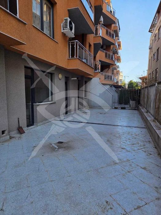 Четиристаен апартамент в кв. Манастирски ливади № 97904