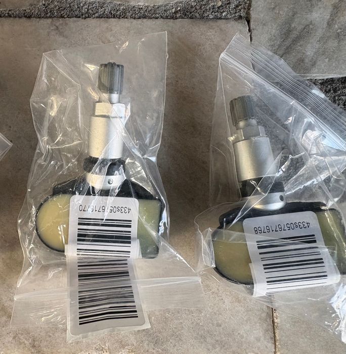 Датчици гуми БМВ Г30 Г31 нови