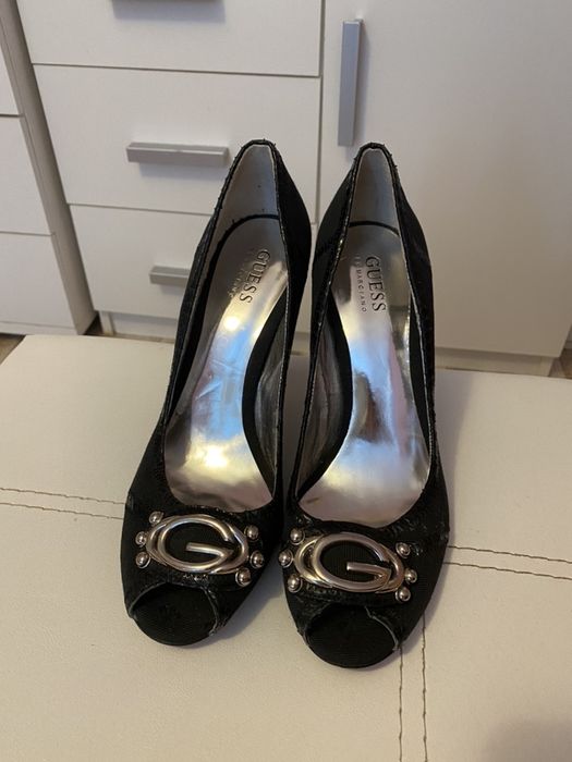 Кецове бели Guess 39н,токчета guess by Marciano 39 н