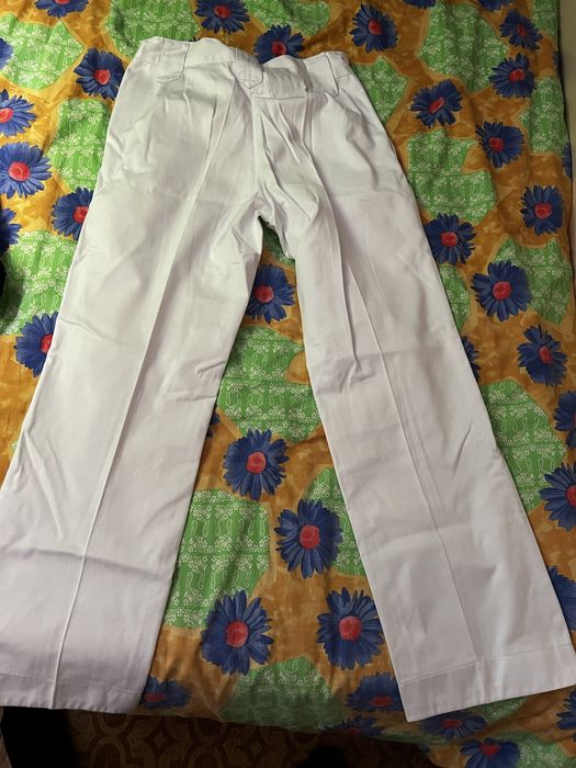 Бяла парадна униформа ВМС