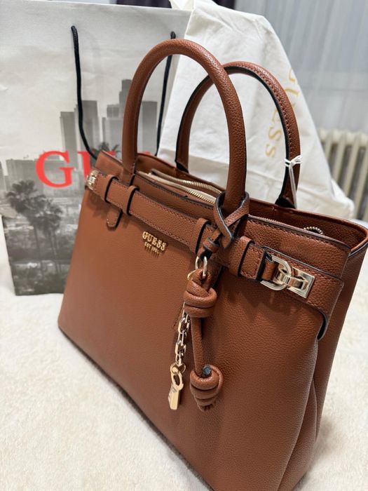 Geanta guess noua cu punga cadou