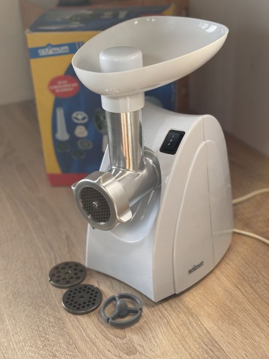 Mașină de tocat carne electrică Optimum RK-0500