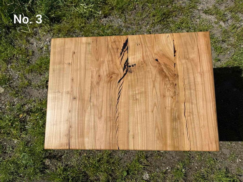 Маси от масив и епоксидна смола