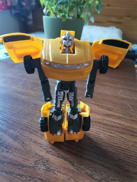 TRANSFORMER Road Bot редки колекционерски