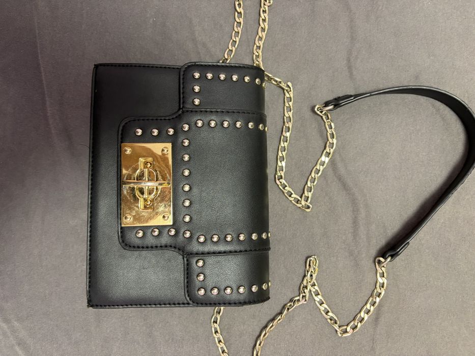 Черна кожена чанта