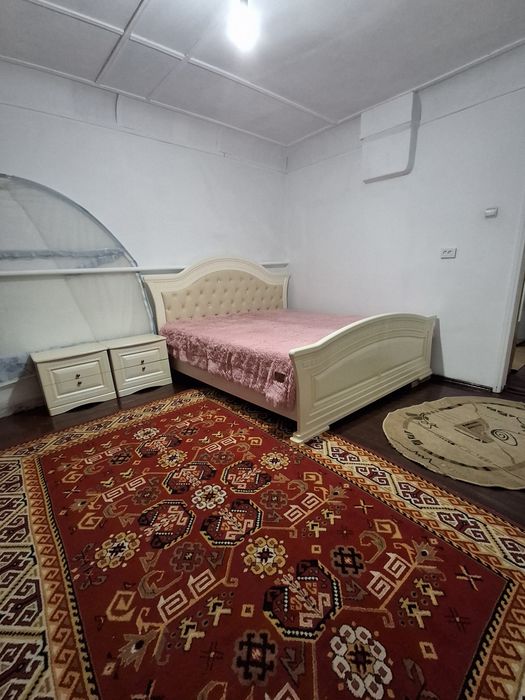 Екі бөлмелі времянка жалға беріледі.