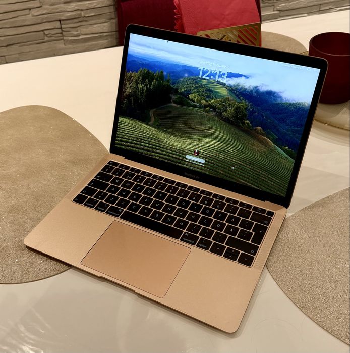 Macbook AIR Gold 2018 I5 8GB RAM 128GB ROM