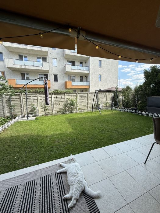 Apartament 2 camere cu gradina plus loc de parcare