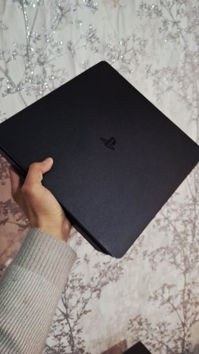 PlayStation 4 slim