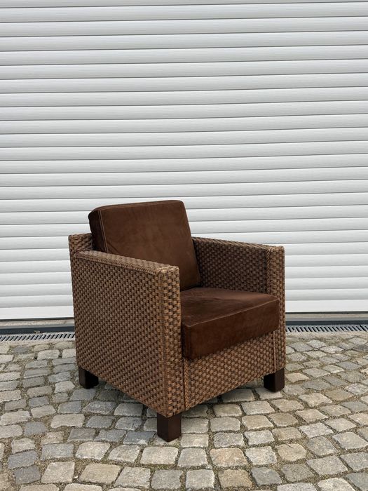 Фотьойл с велурена тапицерия и ратан – белгийски модел