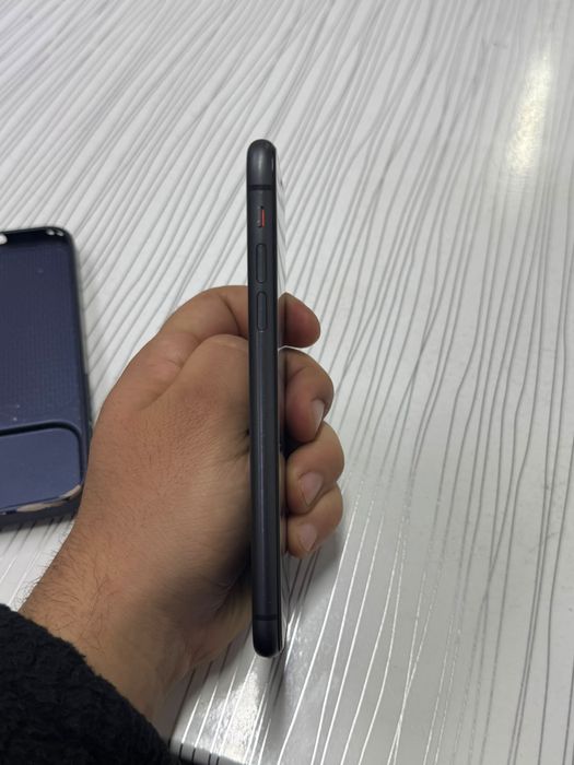 Продам айфон 11 128GB